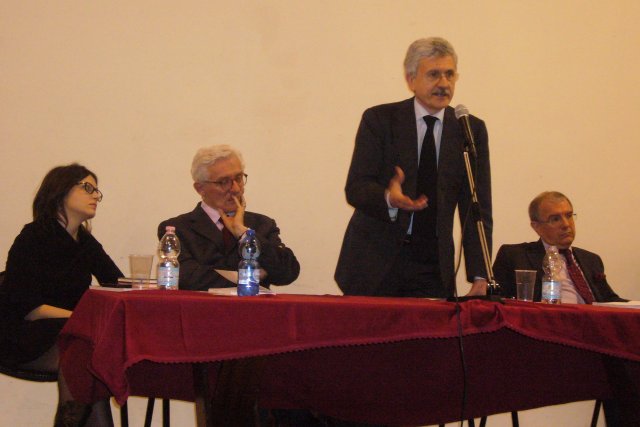 on. Massimo D'Alema BS 25.4.2015 Presentazione della rivista Italianieuropei. Sala Piamarta S.Faustino